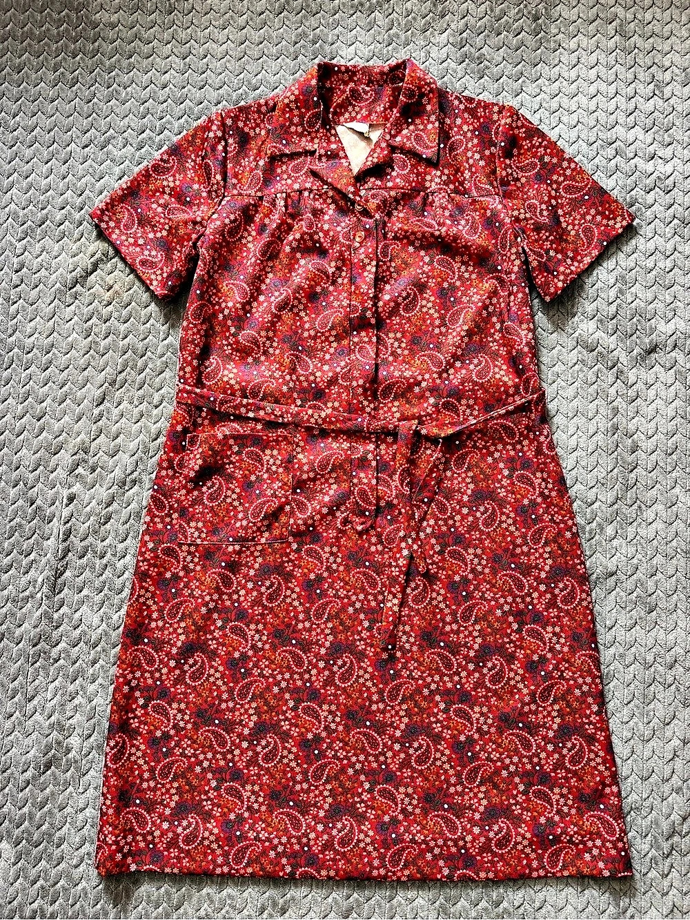 Women's Vintage 70s Paisley Floral Shirt Dress Red Belted